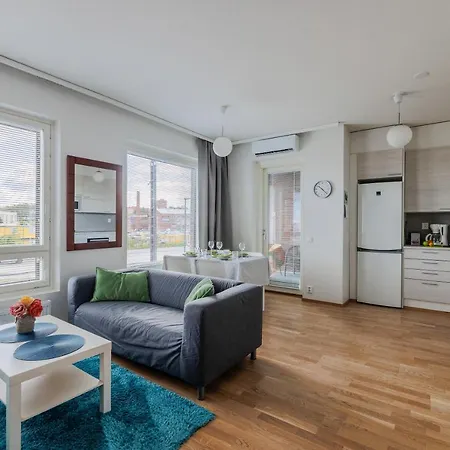 Close To Center And Naesijaervi - Free Parking, Ac, And Two Double Beds Huoneisto Tampere